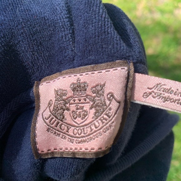 Juicy Couture Jackets & Blazers - RARE y2k juicy couture jacket!💙😇